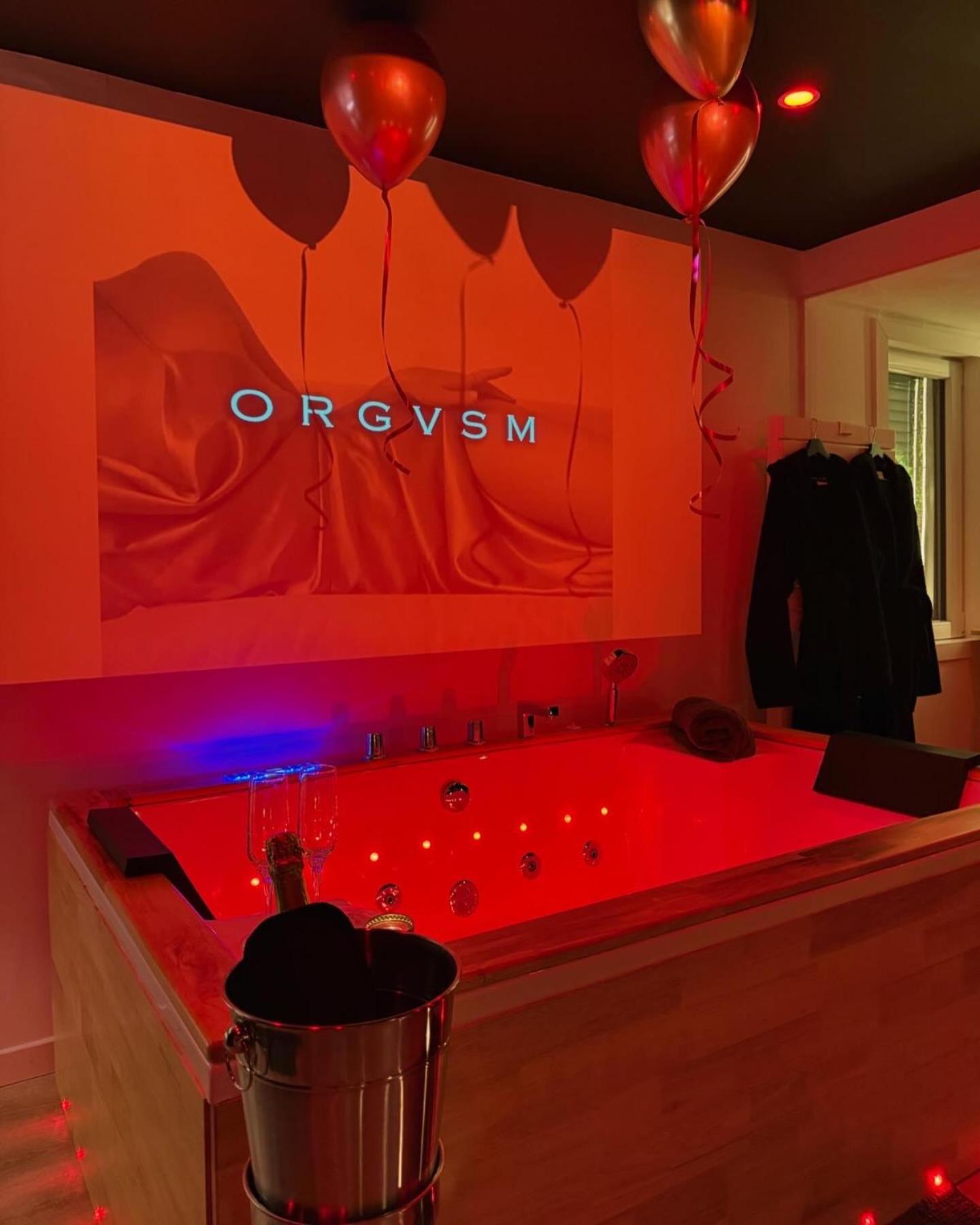 Love Room Haut De Gamme - L'Extase Avec Jacuzzi Violaines Esterno foto