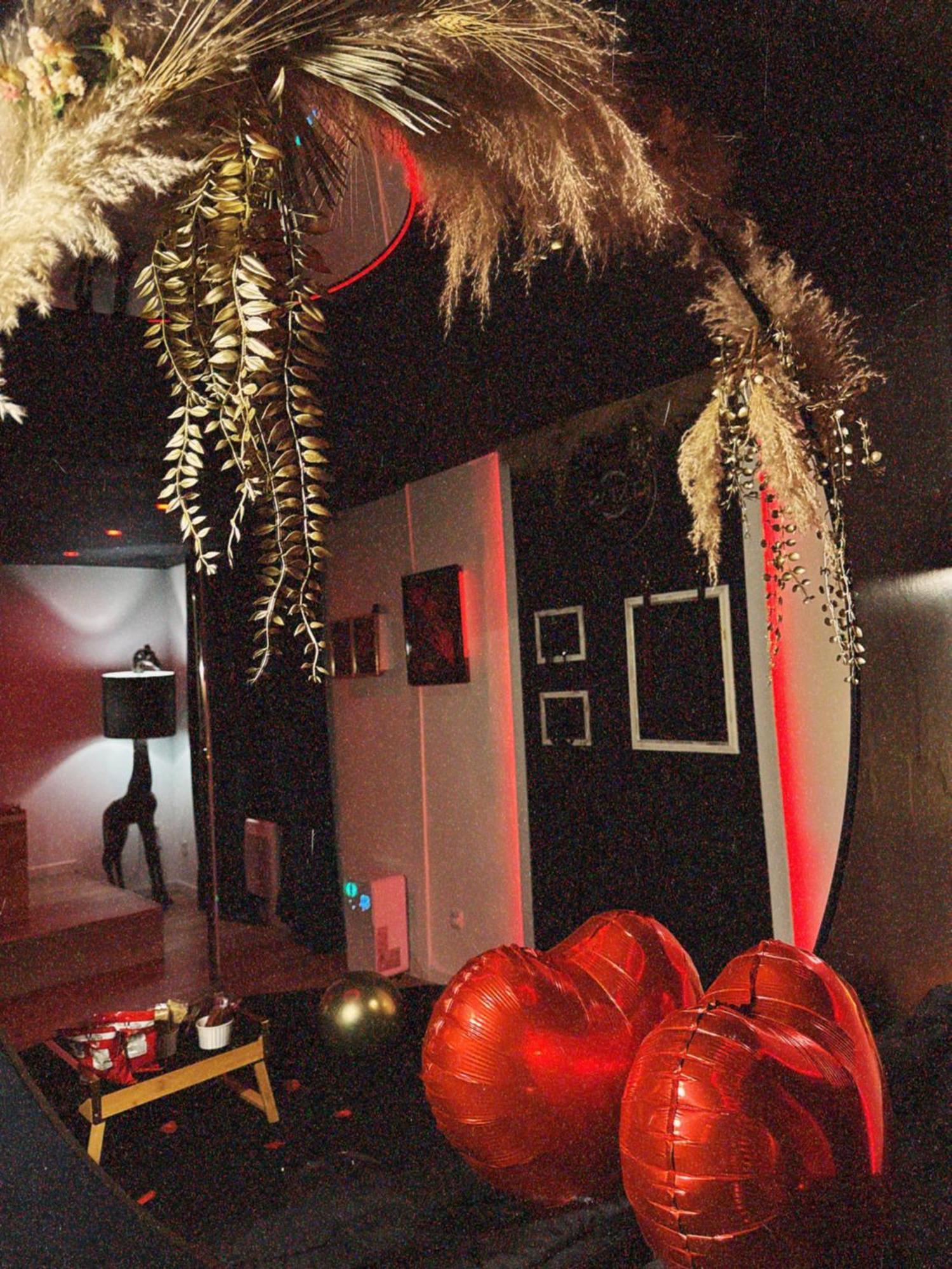 Love Room Haut De Gamme - L'Extase Avec Jacuzzi Violaines Esterno foto